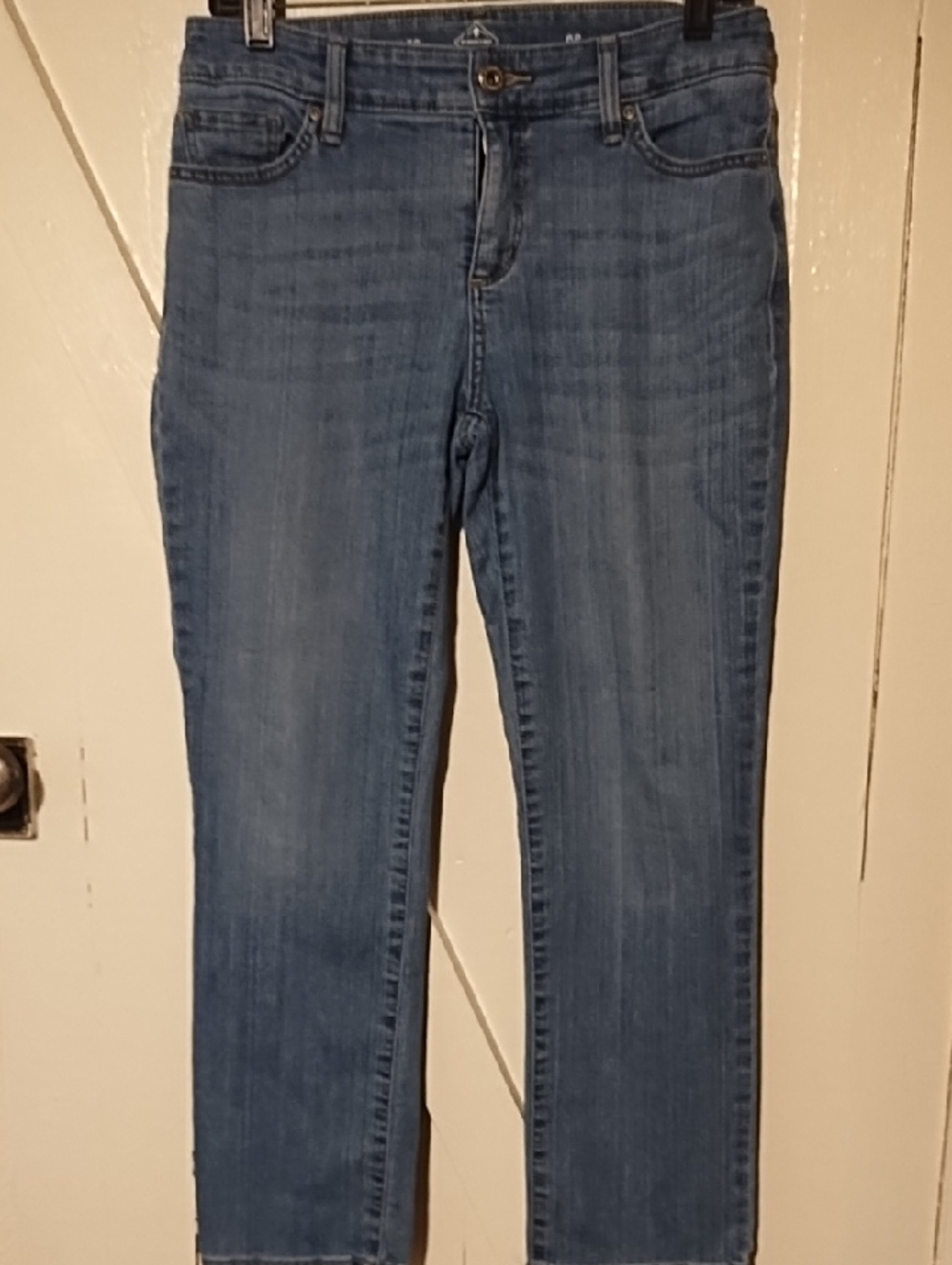 St. John's Bay Blue Straight Leg Women's Jeans EUC 6P. Nice Jeans.